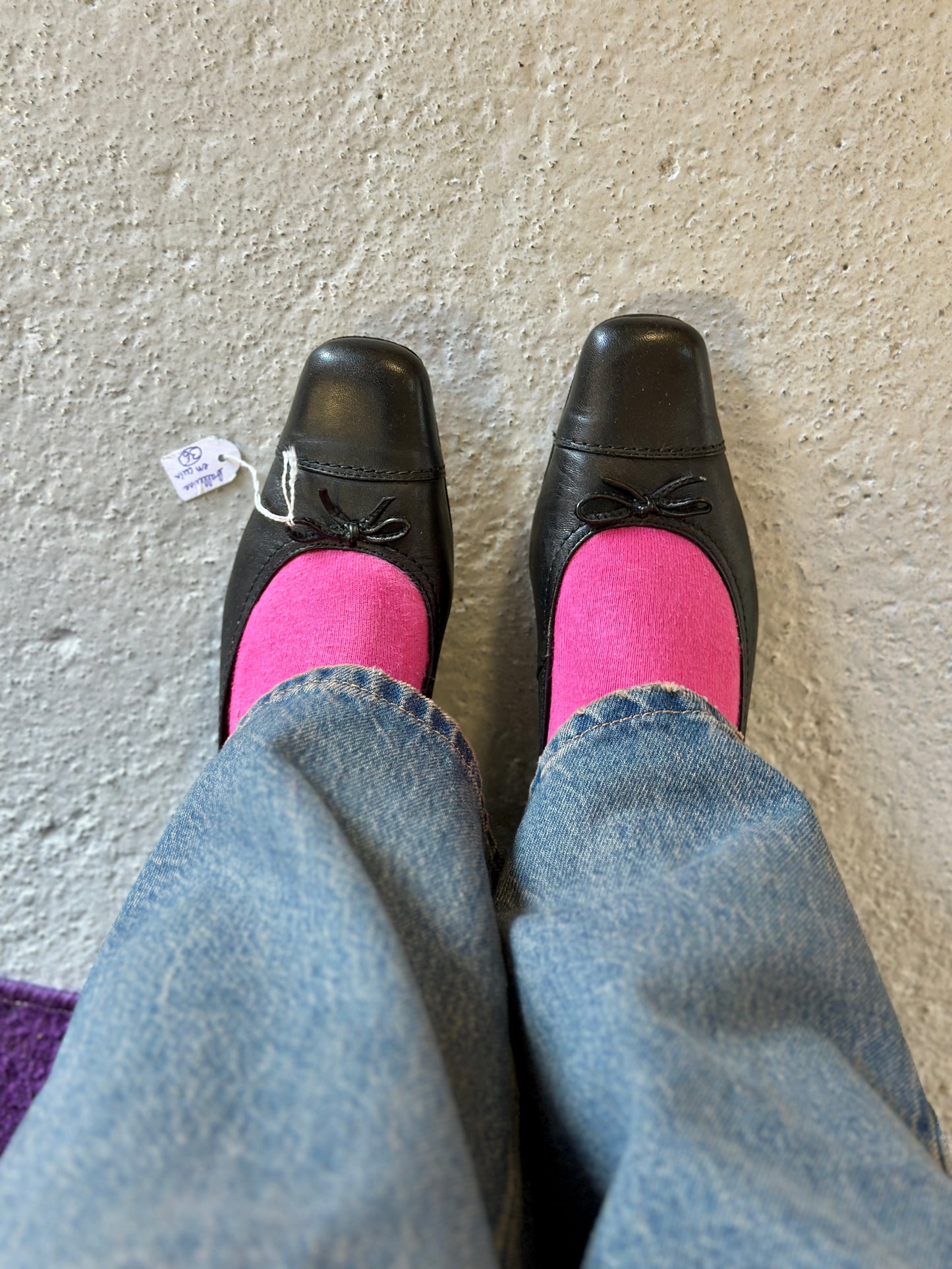 Ballerines en cuir bout carré | P. 36-37