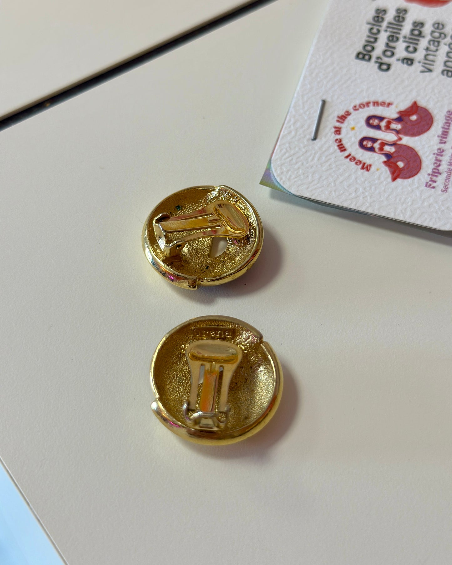 Boucles d'oreilles à clips marrons et dorées