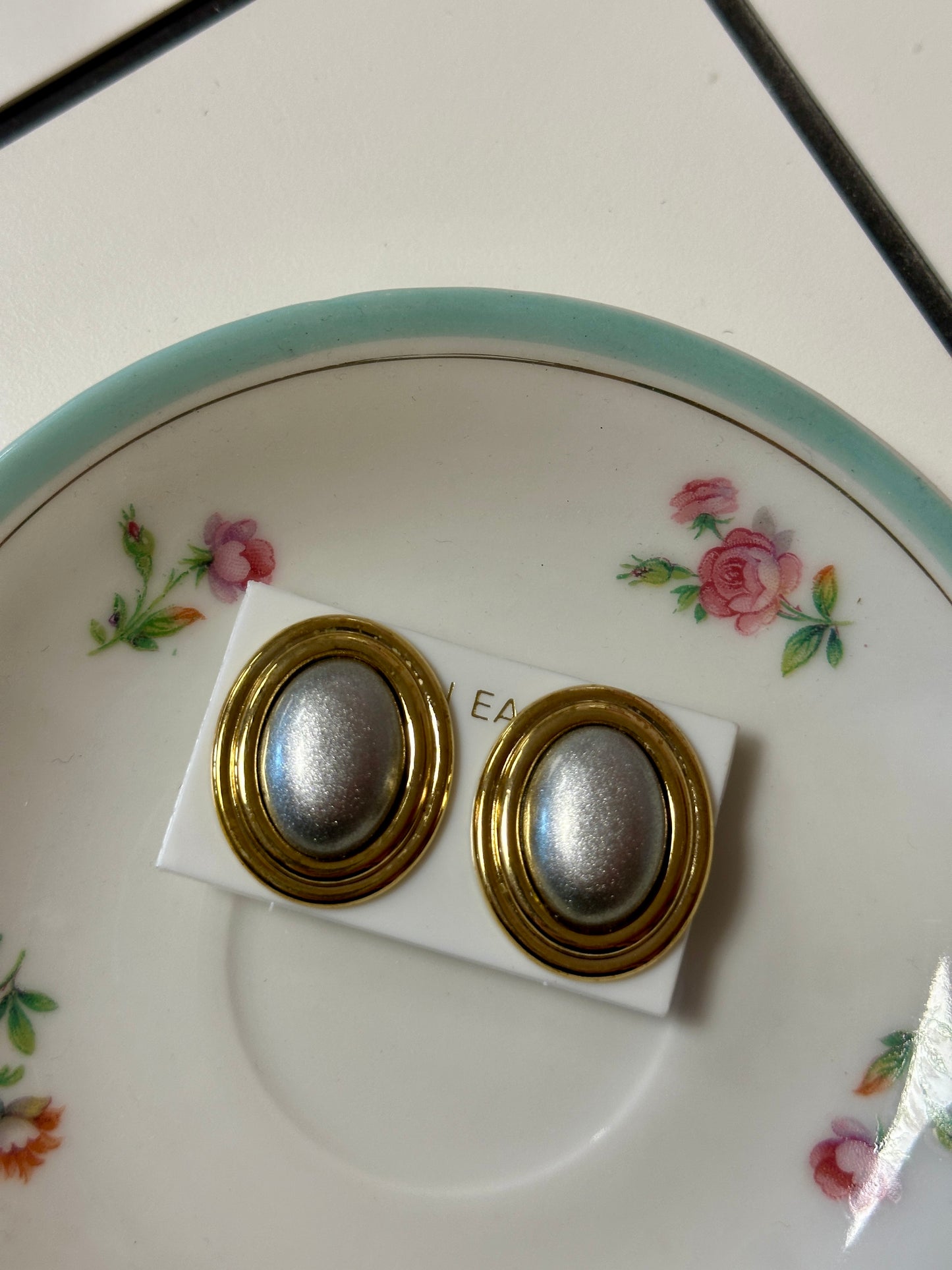 Boucles d'oreilles à clips dorées et argentées