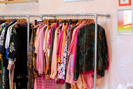 Et si la colorimétrie changeait ta façon de t’habiller (et de chiner) ?