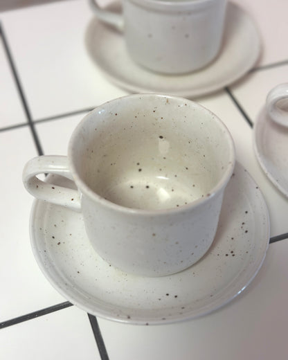 Set de tasses mouchetés en grès