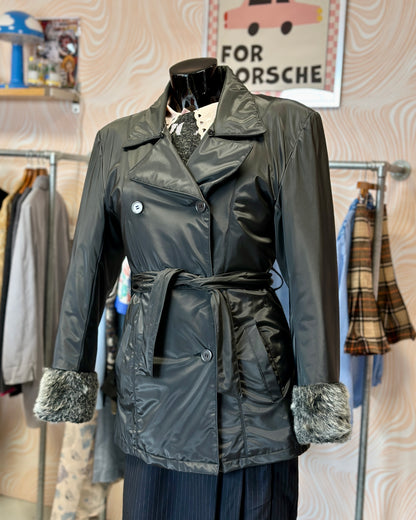 Imperméable cintré avec moumoute | T. S