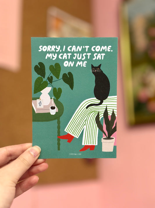 Carte postale | Les chat est assis sur moi