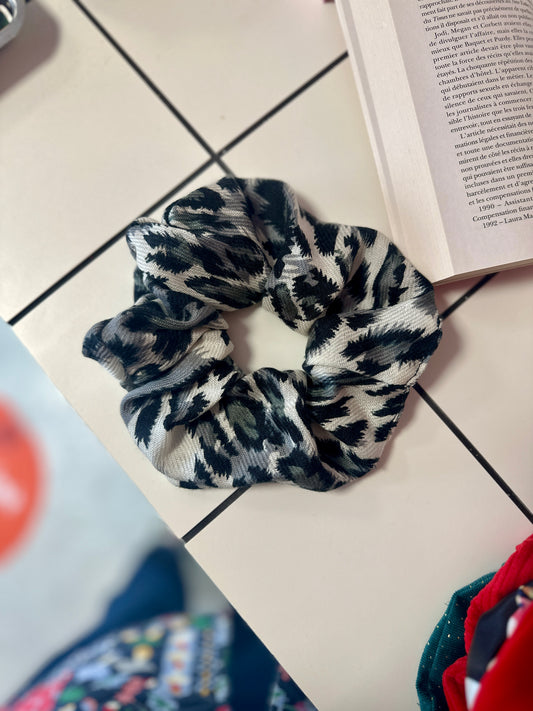 Big Scrunchie Léopard Gris