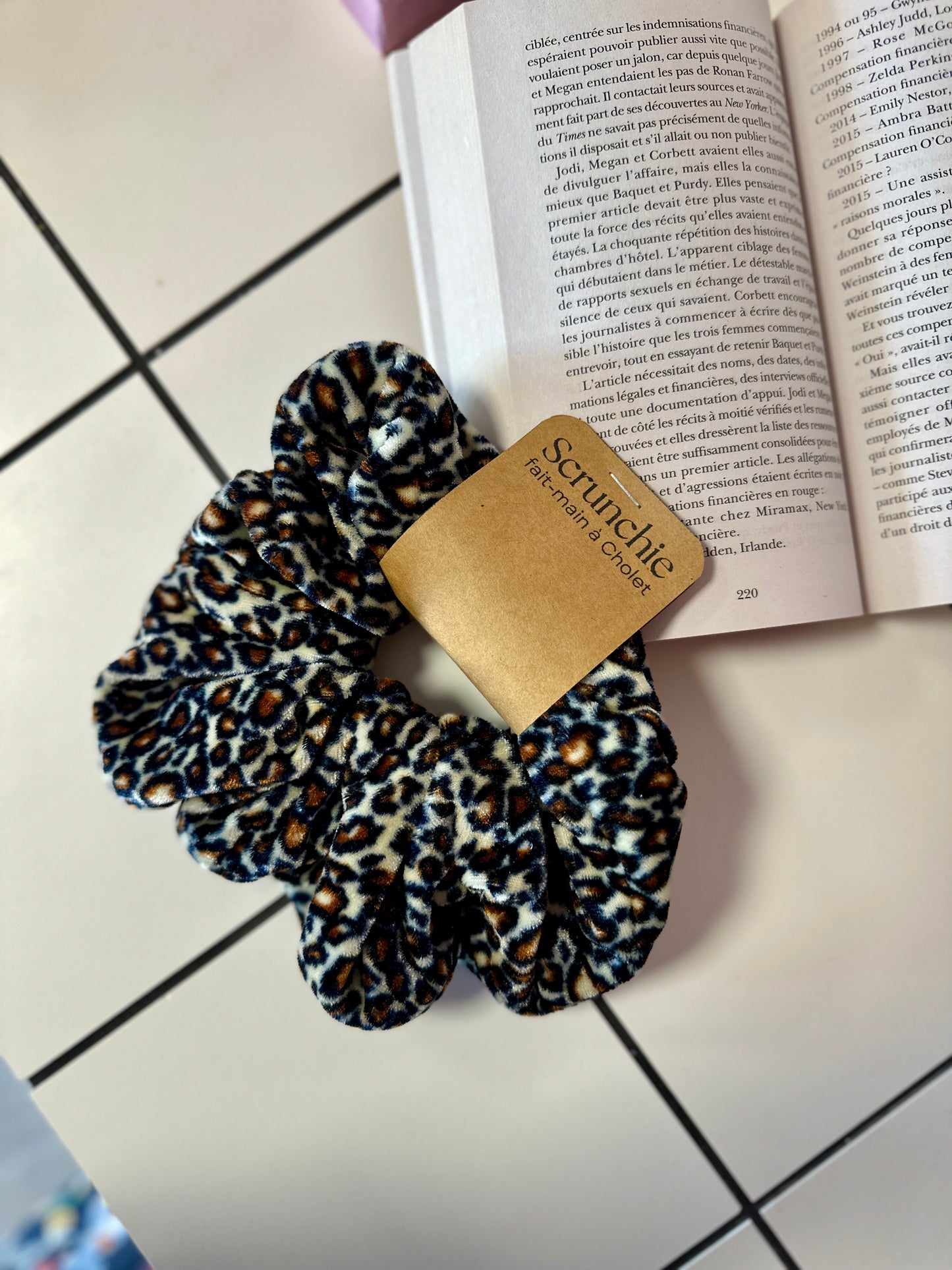 Big Scrunchie en Velours Léopard