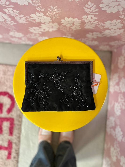 Pochette en satin brodée perles Alain Manoukian