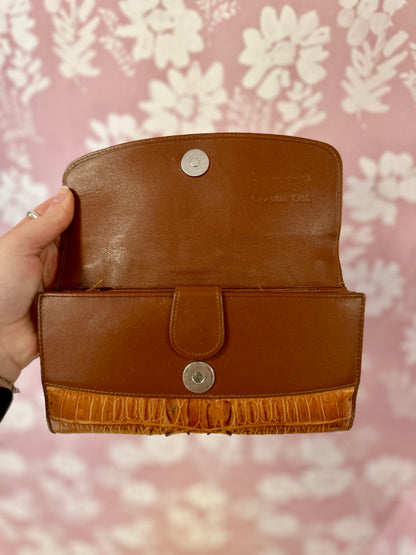 Portefeuille marron, style crocodile