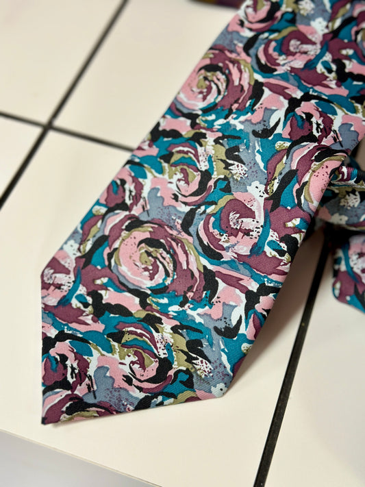 Cravate à motifs rose