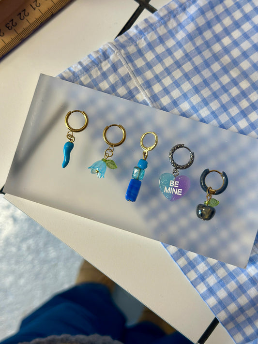 Mono-boucle d'oreille | Les Bleues