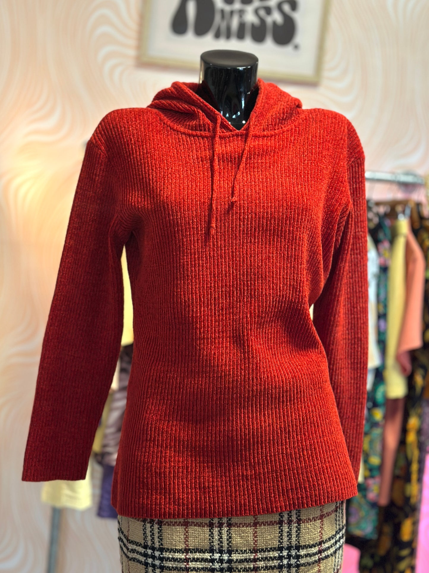 Pull rouge à capuche | T. M / L