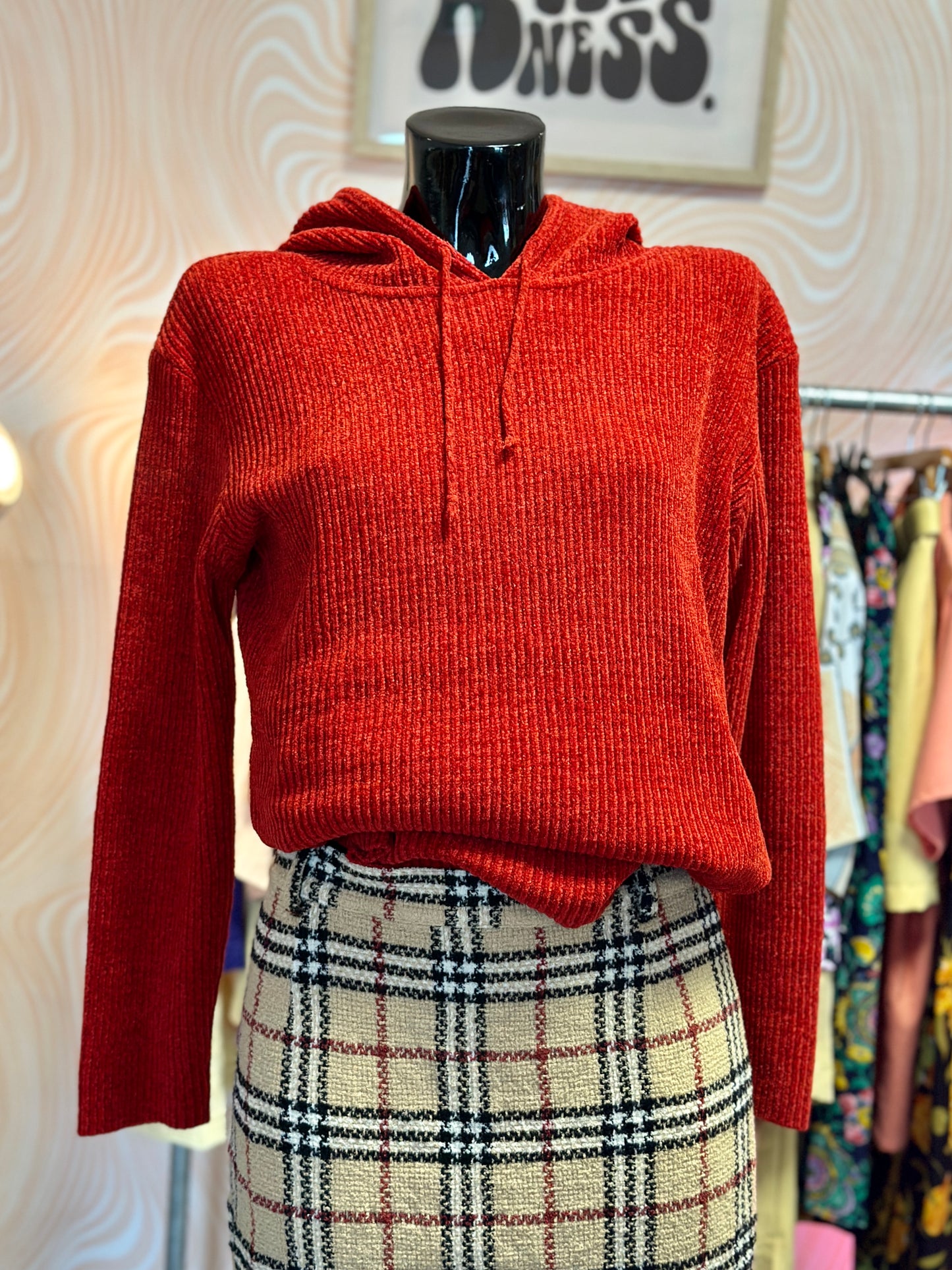 Pull rouge à capuche | T. M / L