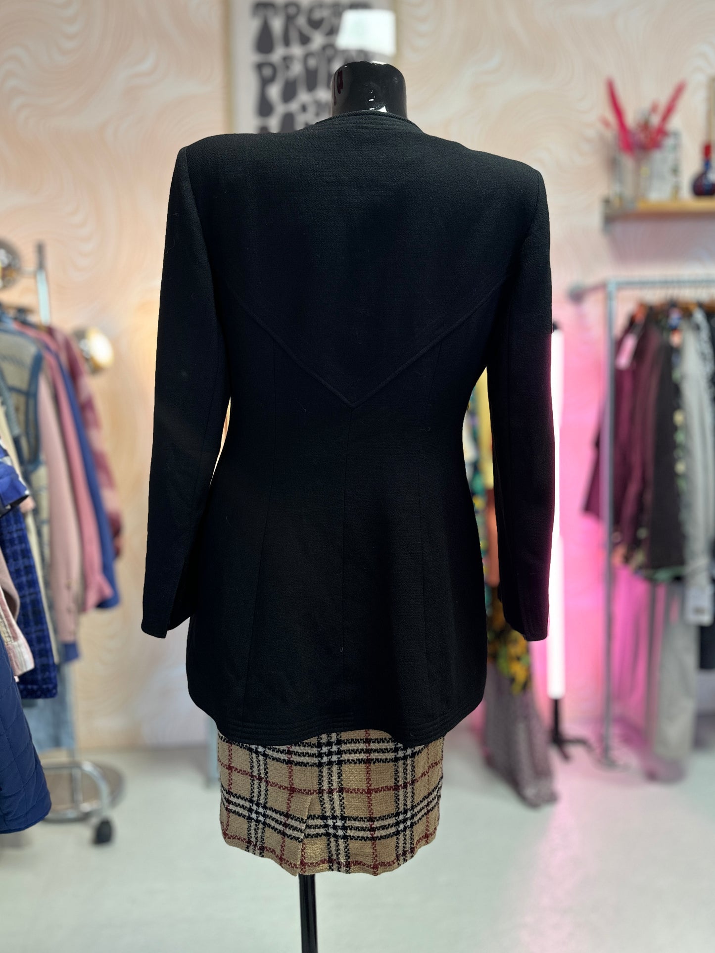 Blazer cintré à gros boutons | T. M