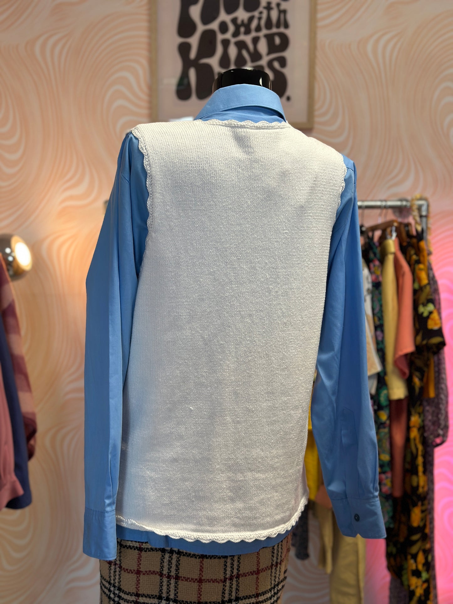 Gilet sans manches blanc à broderies et perles | T. L