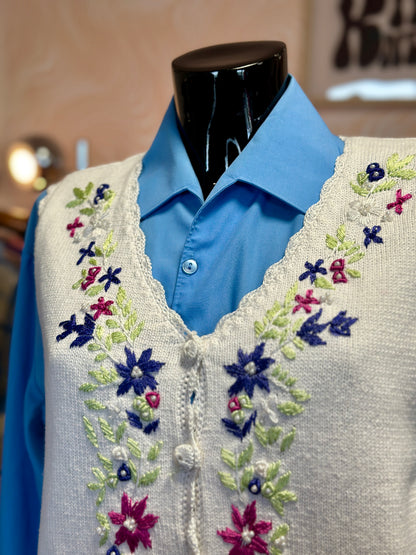 Gilet sans manches blanc à broderies et perles | T. L