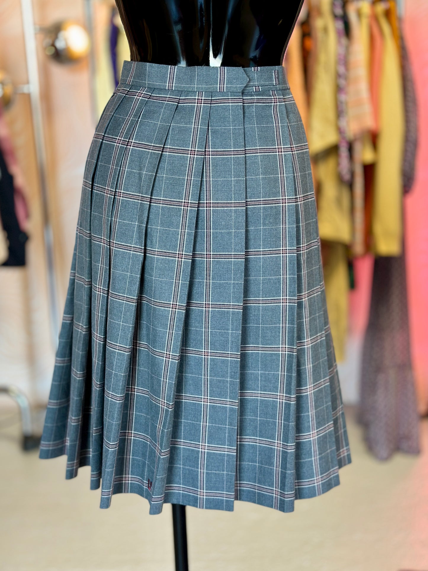 Jupe plissée mi-longue grise à carreaux | T. 32 / 34