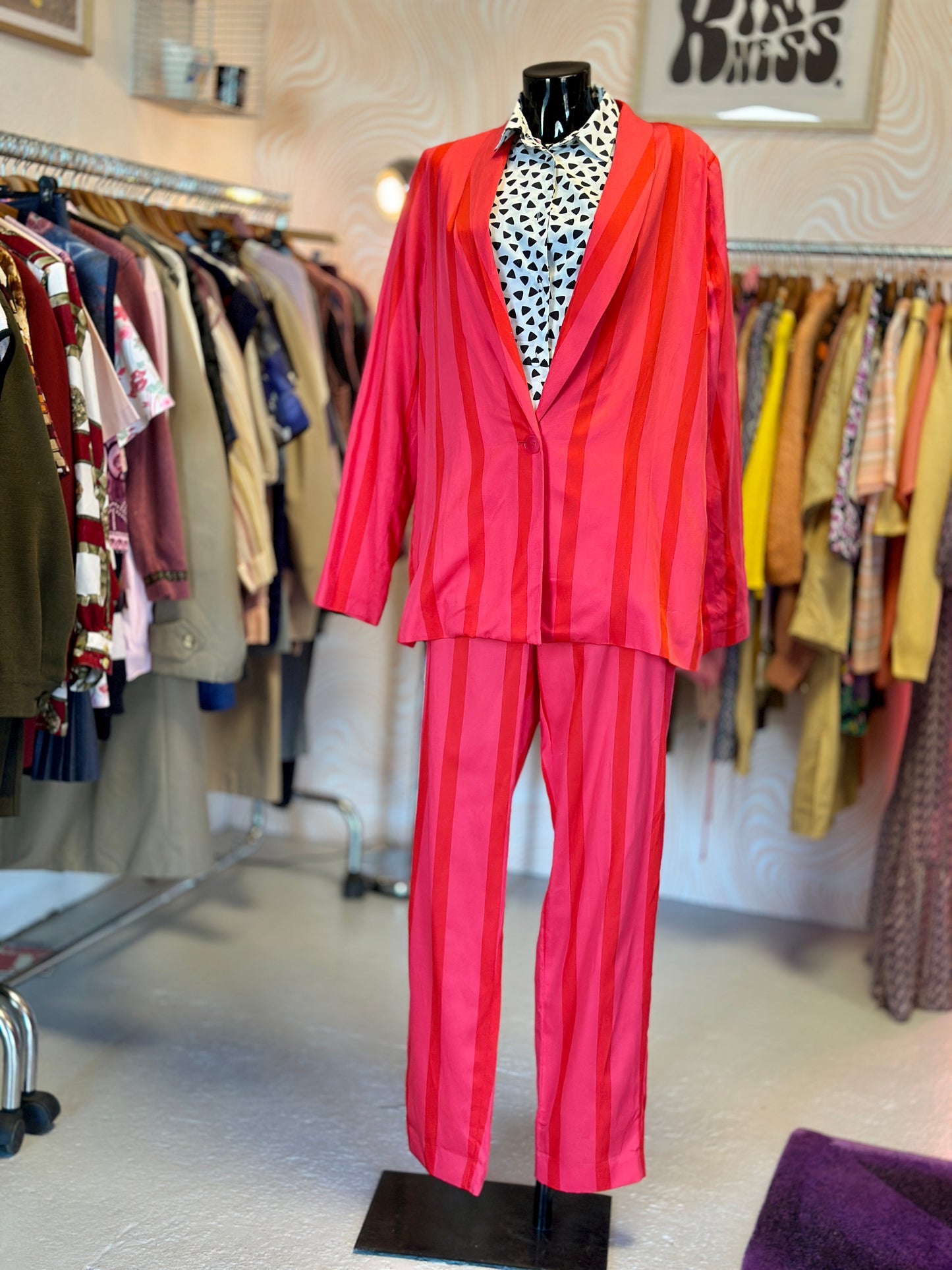 Tailleur à rayures rose et rouge | T. 42 / 44