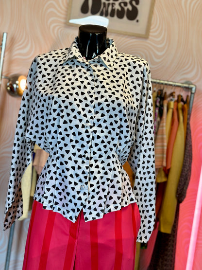 Chemise noire et blanche à motifs | T. S