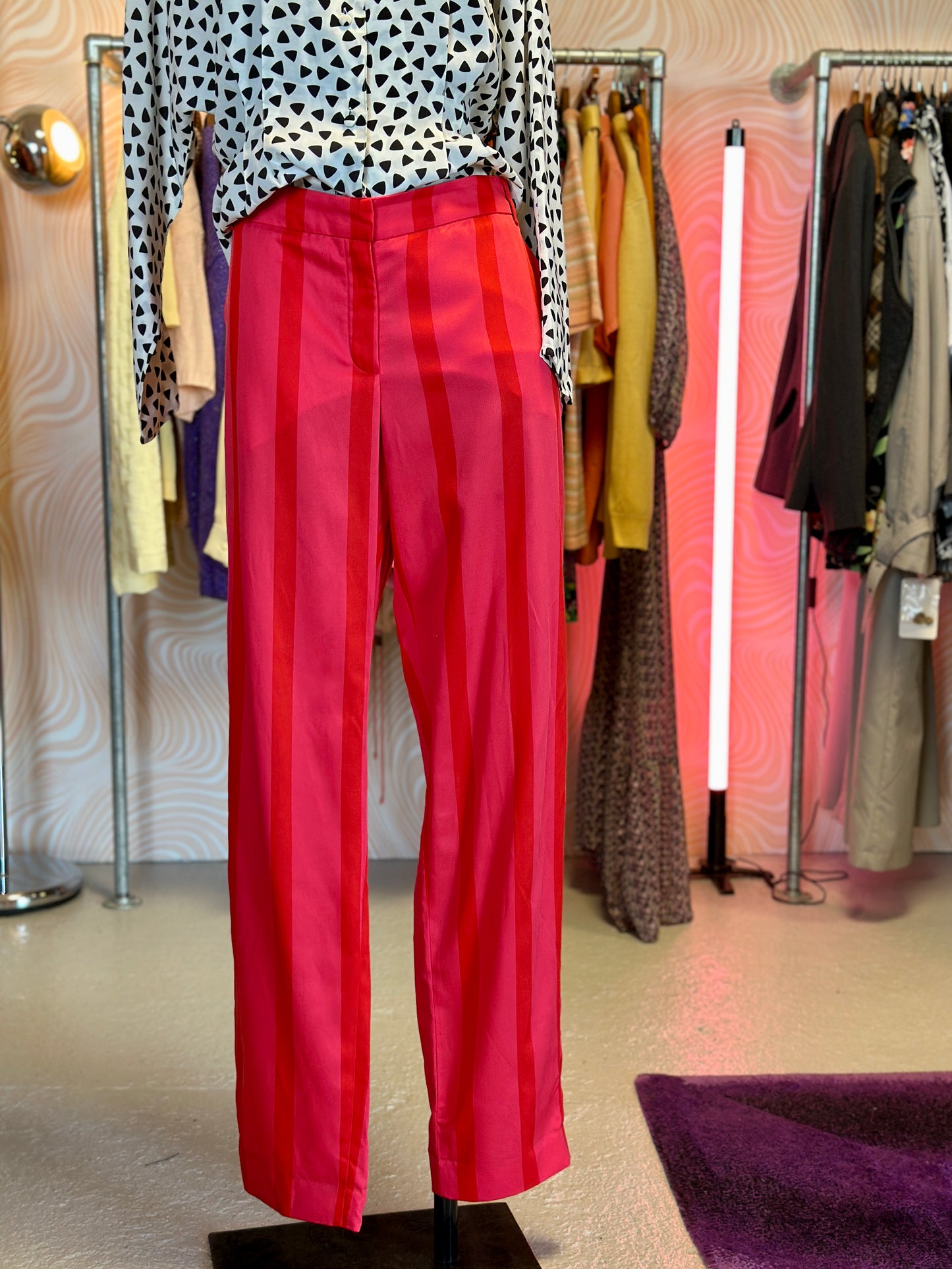 Tailleur à rayures rose et rouge | T. 42 / 44