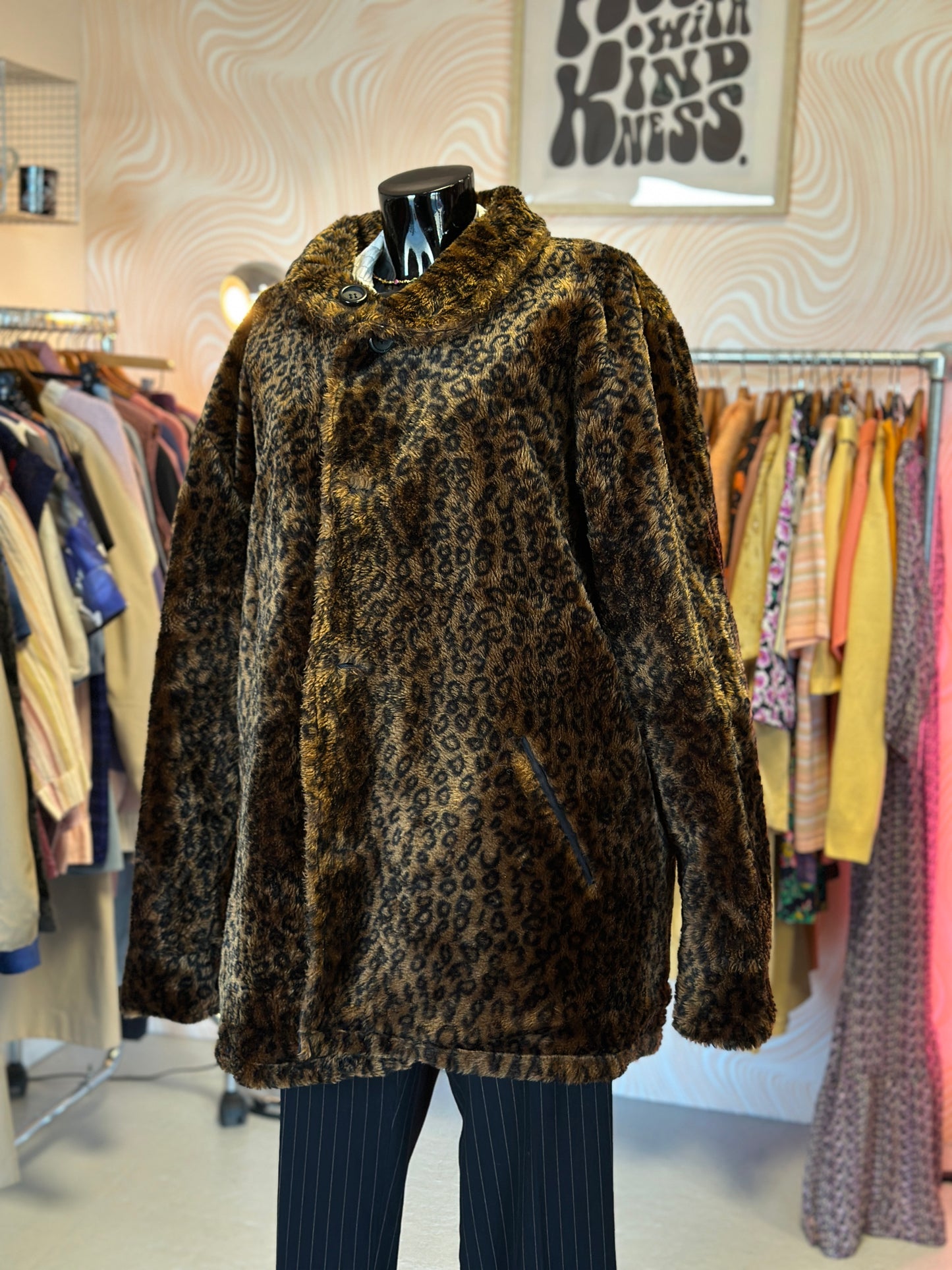 Manteau en fausse fourrure léopard | T. L / XL