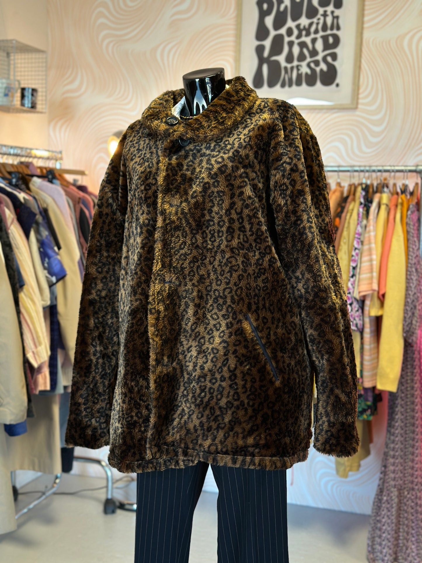 Manteau en fausse fourrure léopard | T. L / XL