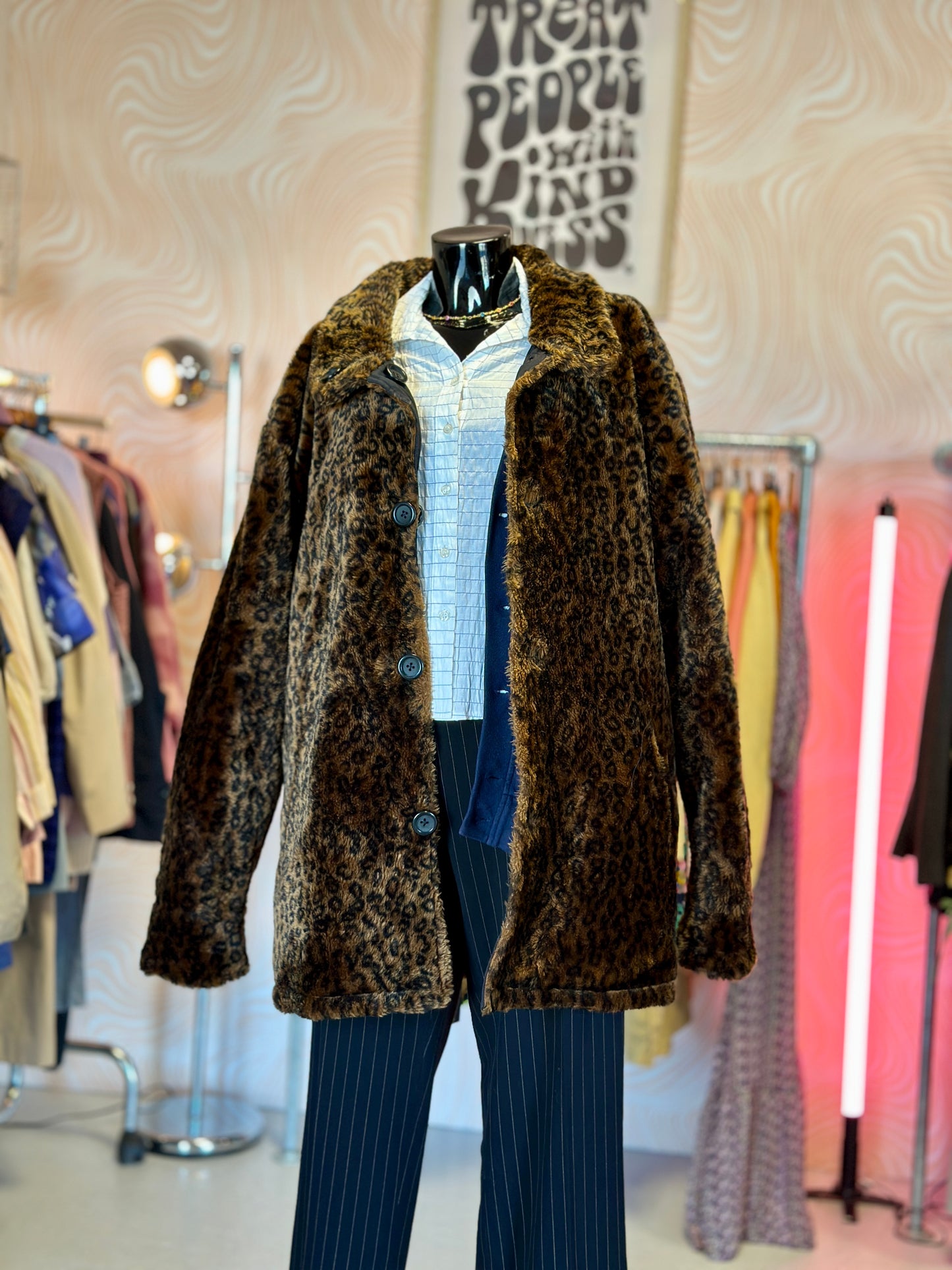 Manteau en fausse fourrure léopard | T. L / XL