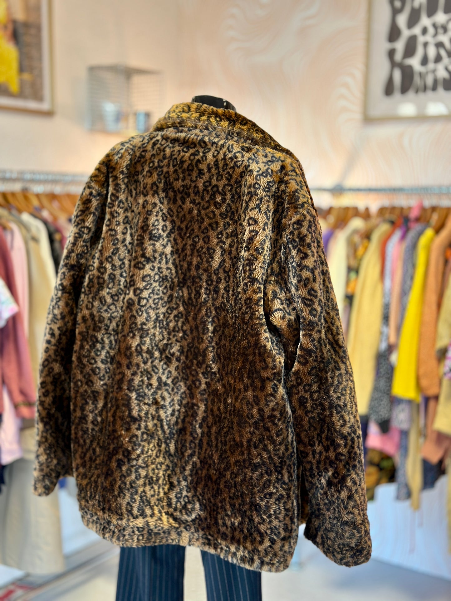 Manteau en fausse fourrure léopard | T. L / XL