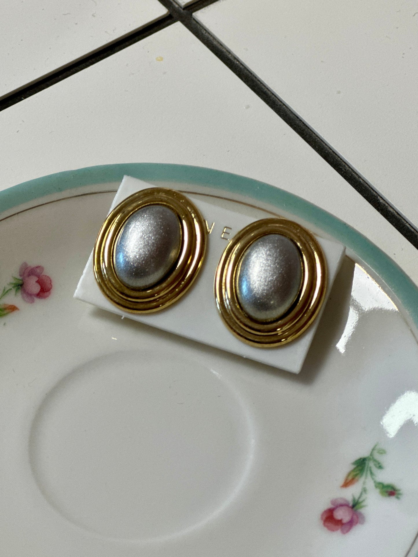 Boucles d'oreilles à clips dorées et argentées