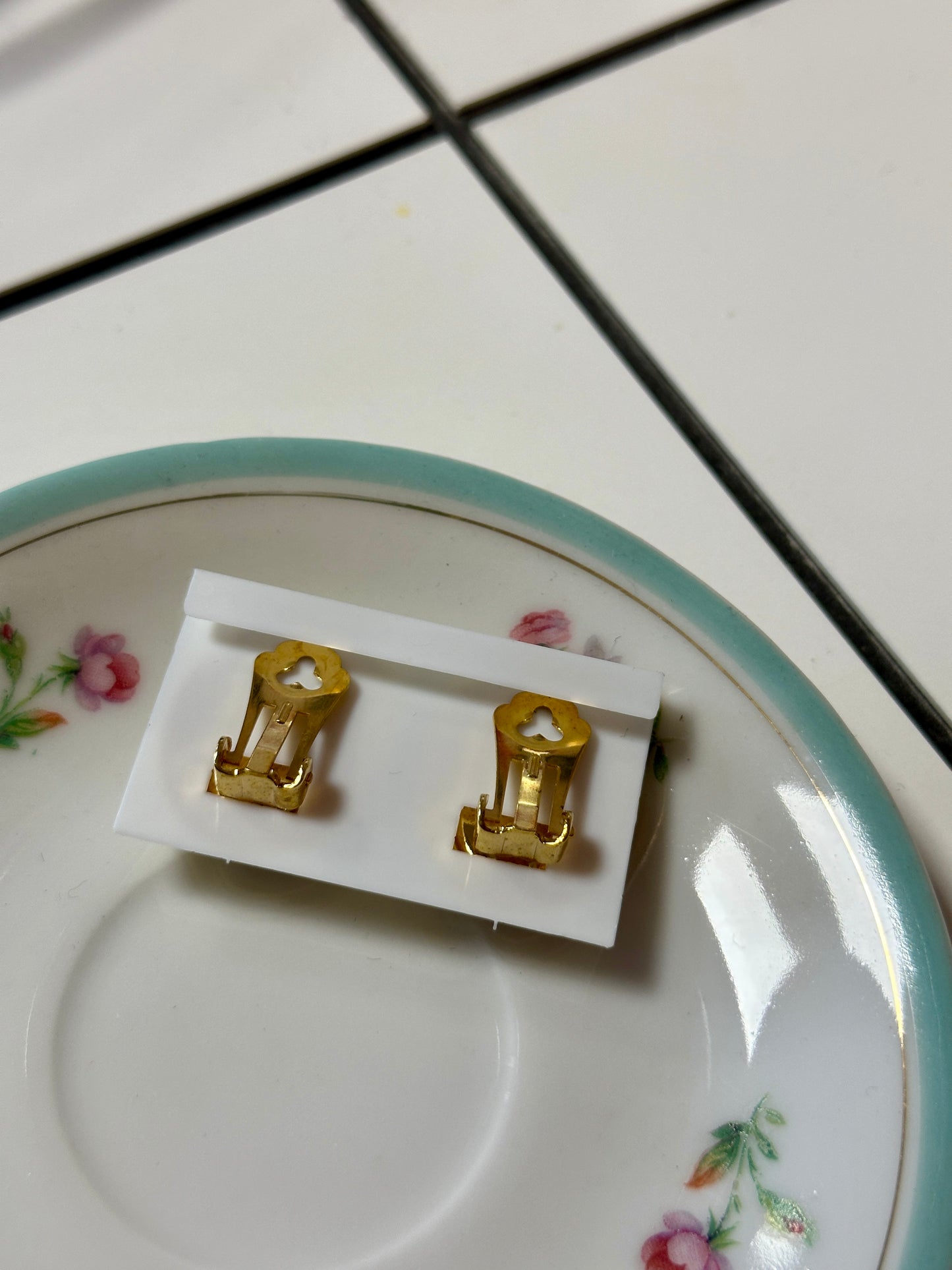 Boucles d'oreilles à clips dorées et argentées