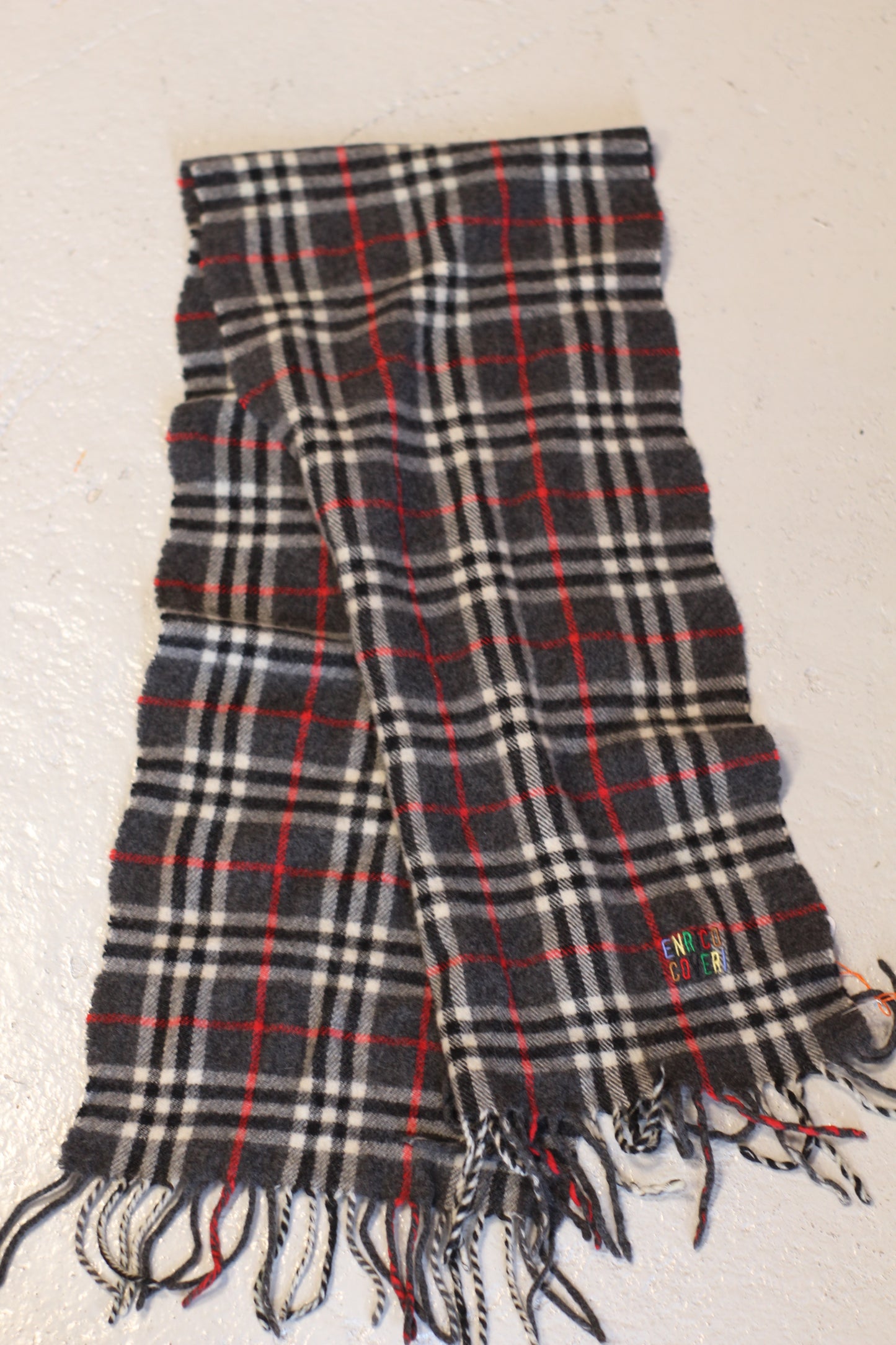 Écharpe tartan grise