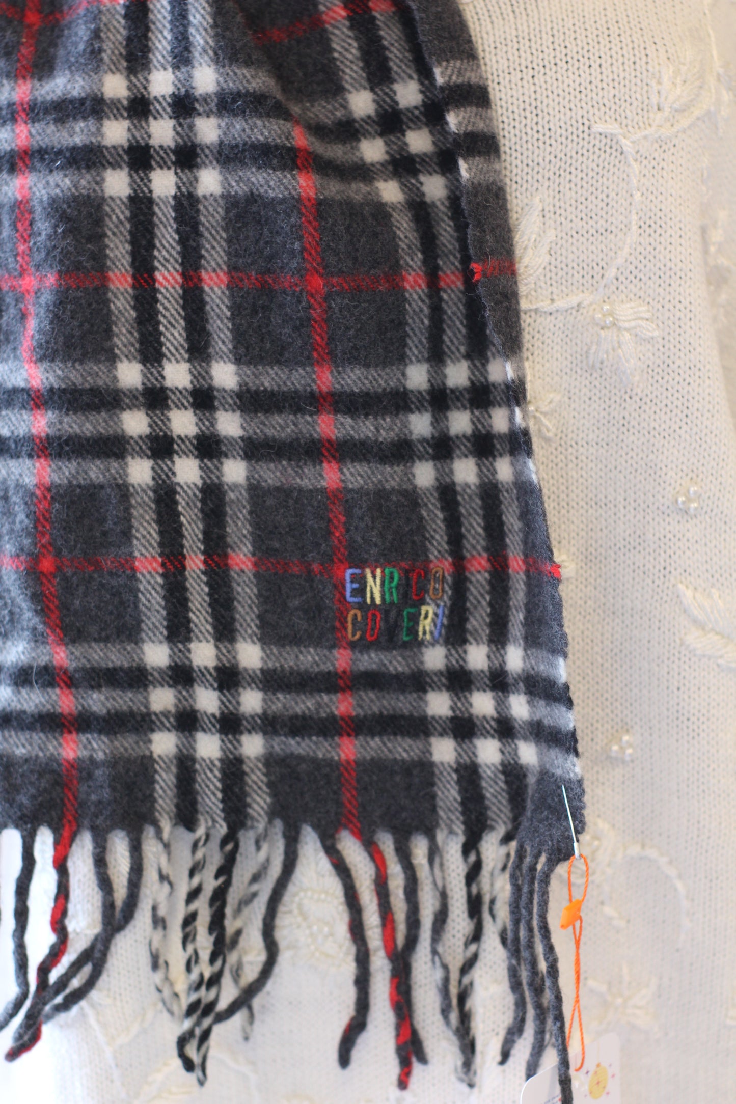 Écharpe tartan grise