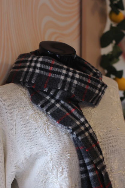 Écharpe tartan grise