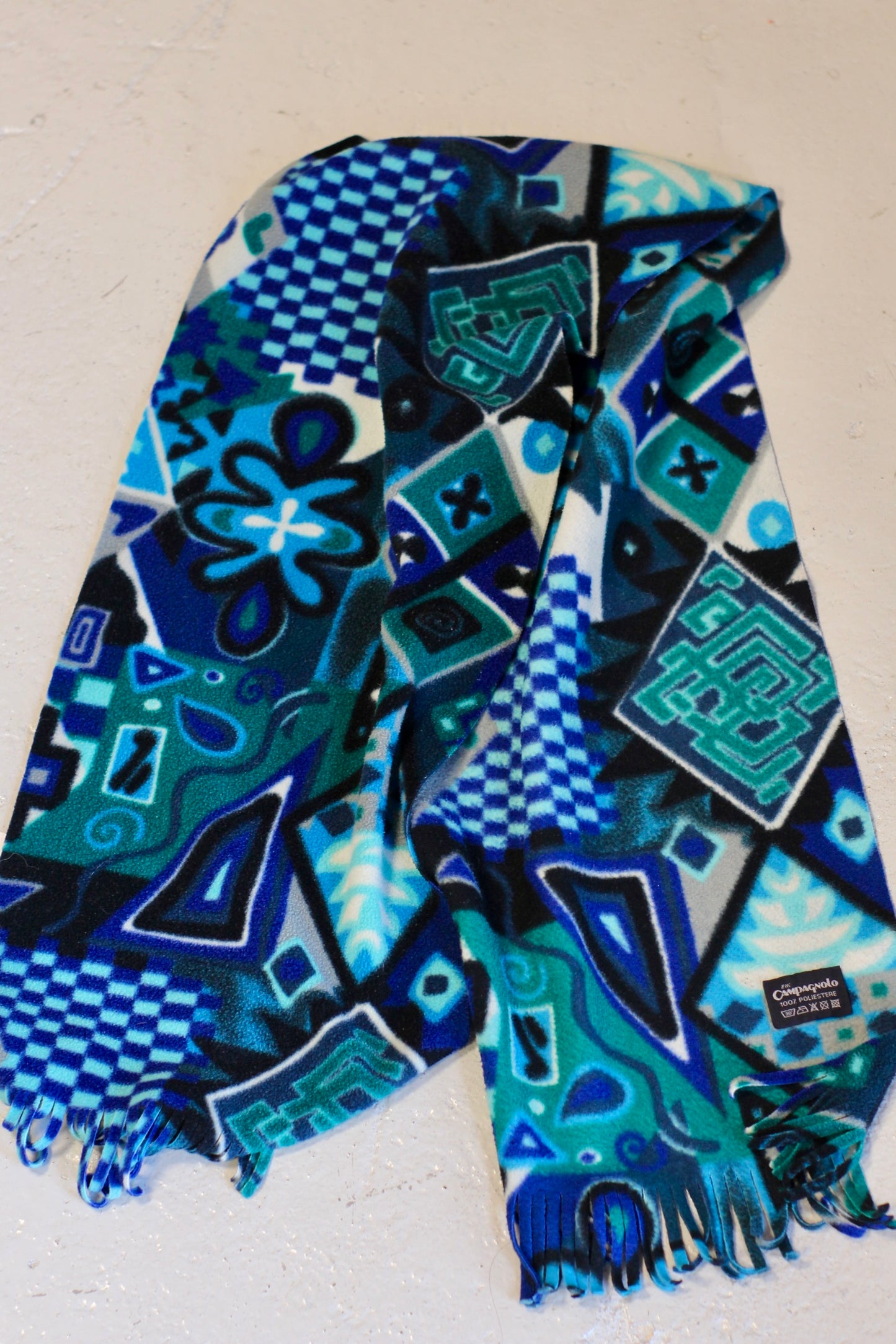 Écharpe polaire à motifs