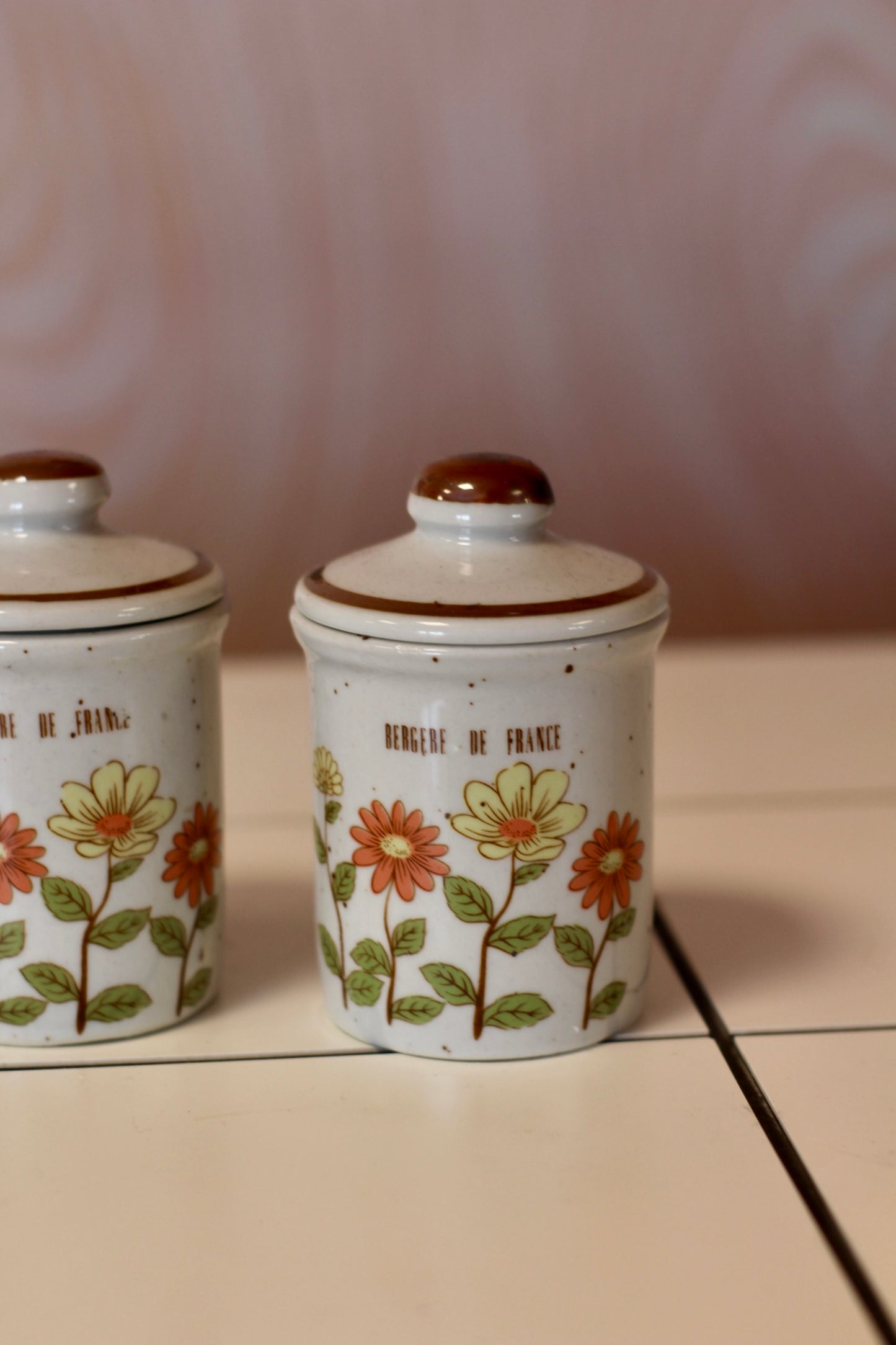 2 pots à épices années 70