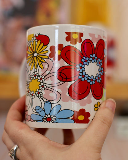 Mug blanc à fleurs mutlicolores