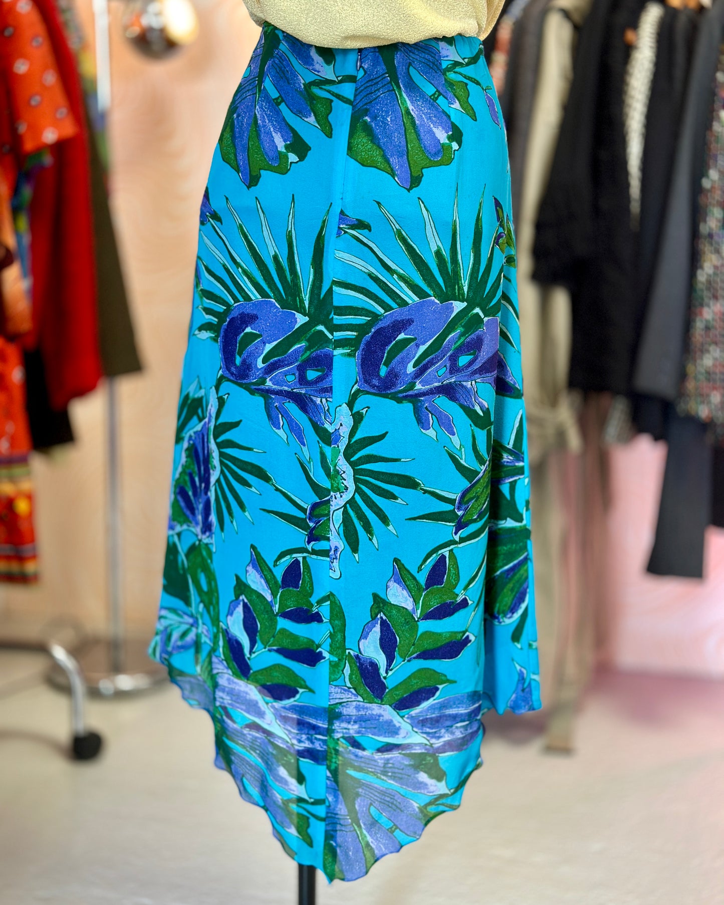 Jupe asymétrique à motifs | T. XL