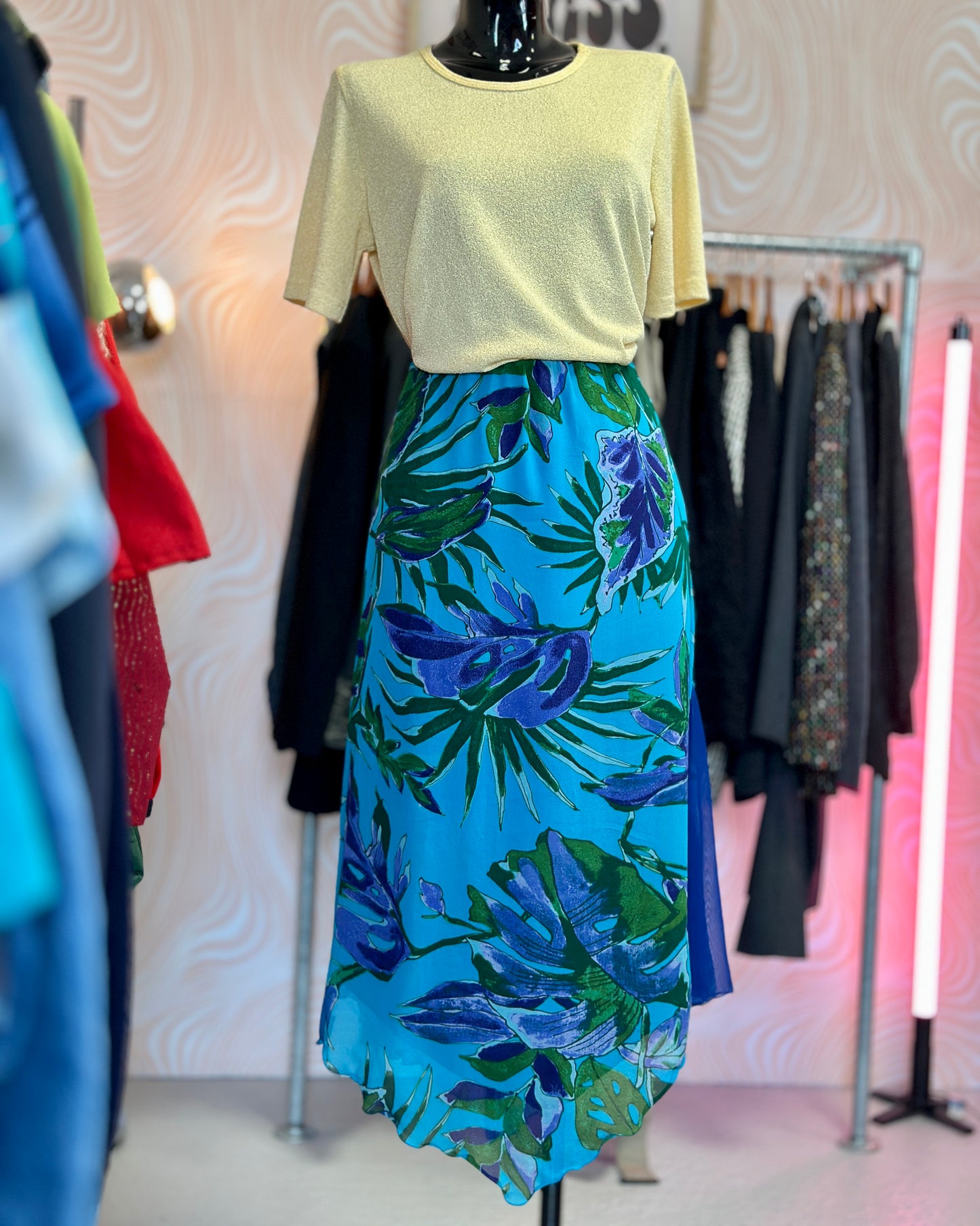 Jupe asymétrique à motifs | T. XL