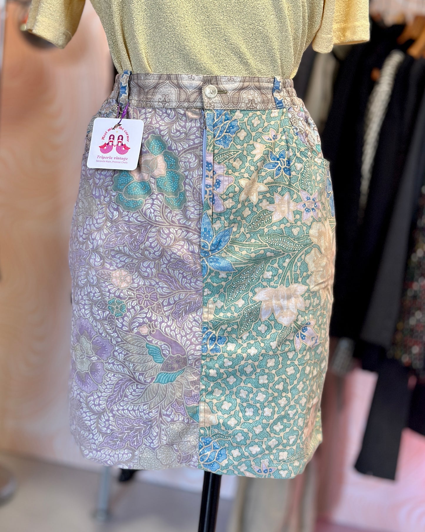 Jupe droite à motifs pastel | T. 38