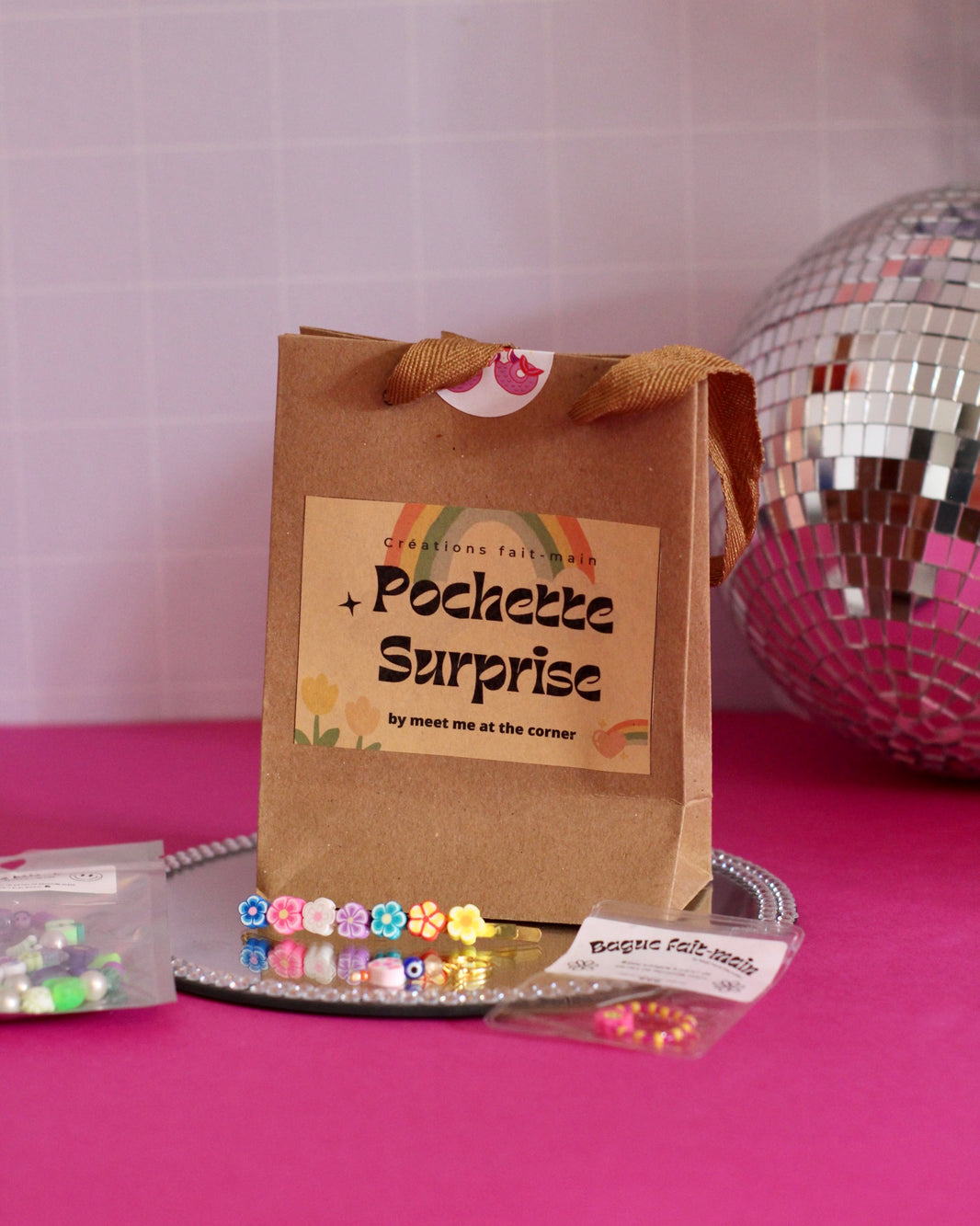 Mystery Box Vintage Vêtements et Accessoires Meet me at the corner