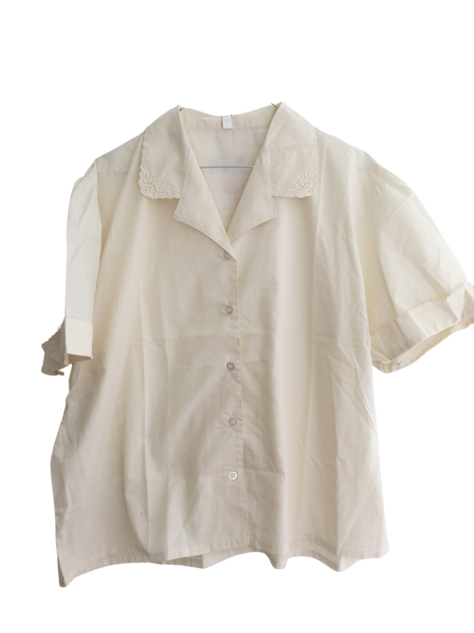 Chemise jaune pastel col brodé | L