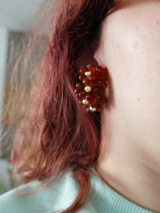 Boucle d'oreille à perles marrons