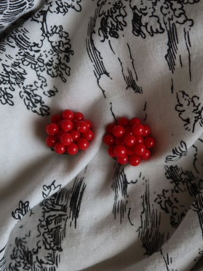 Boucle d'oreille en perles rouges