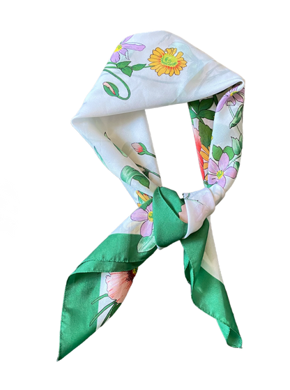 Foulard à fleurs champêtres